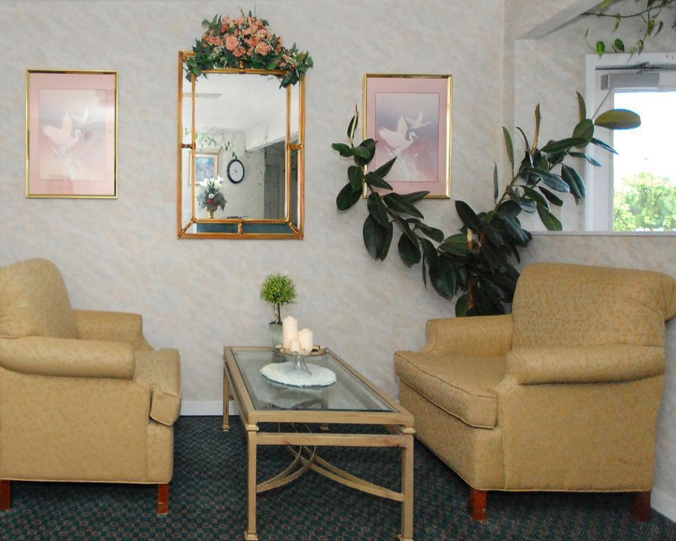 Rodeway Inn Dillsburg Bagian luar foto
