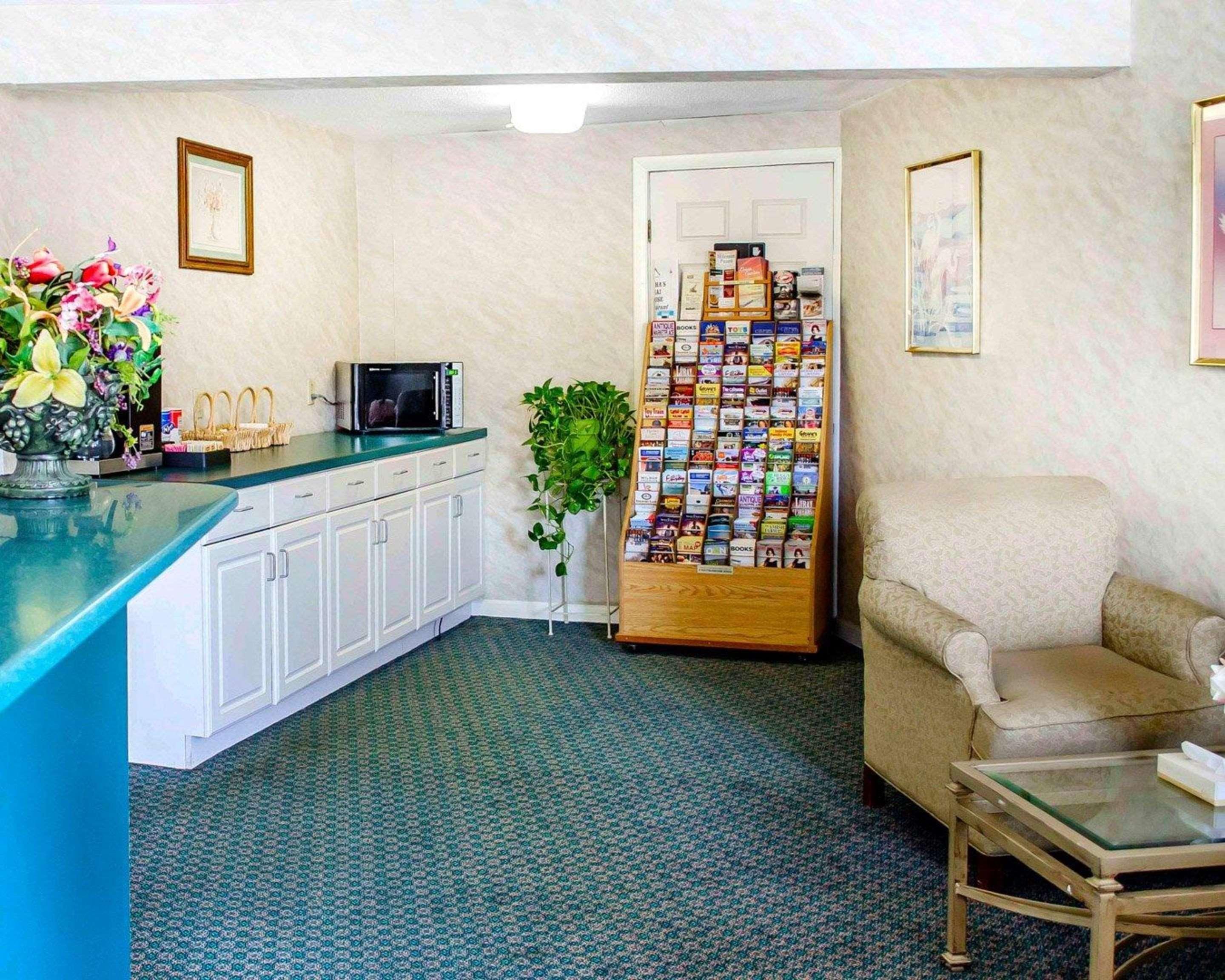 Rodeway Inn Dillsburg Bagian luar foto