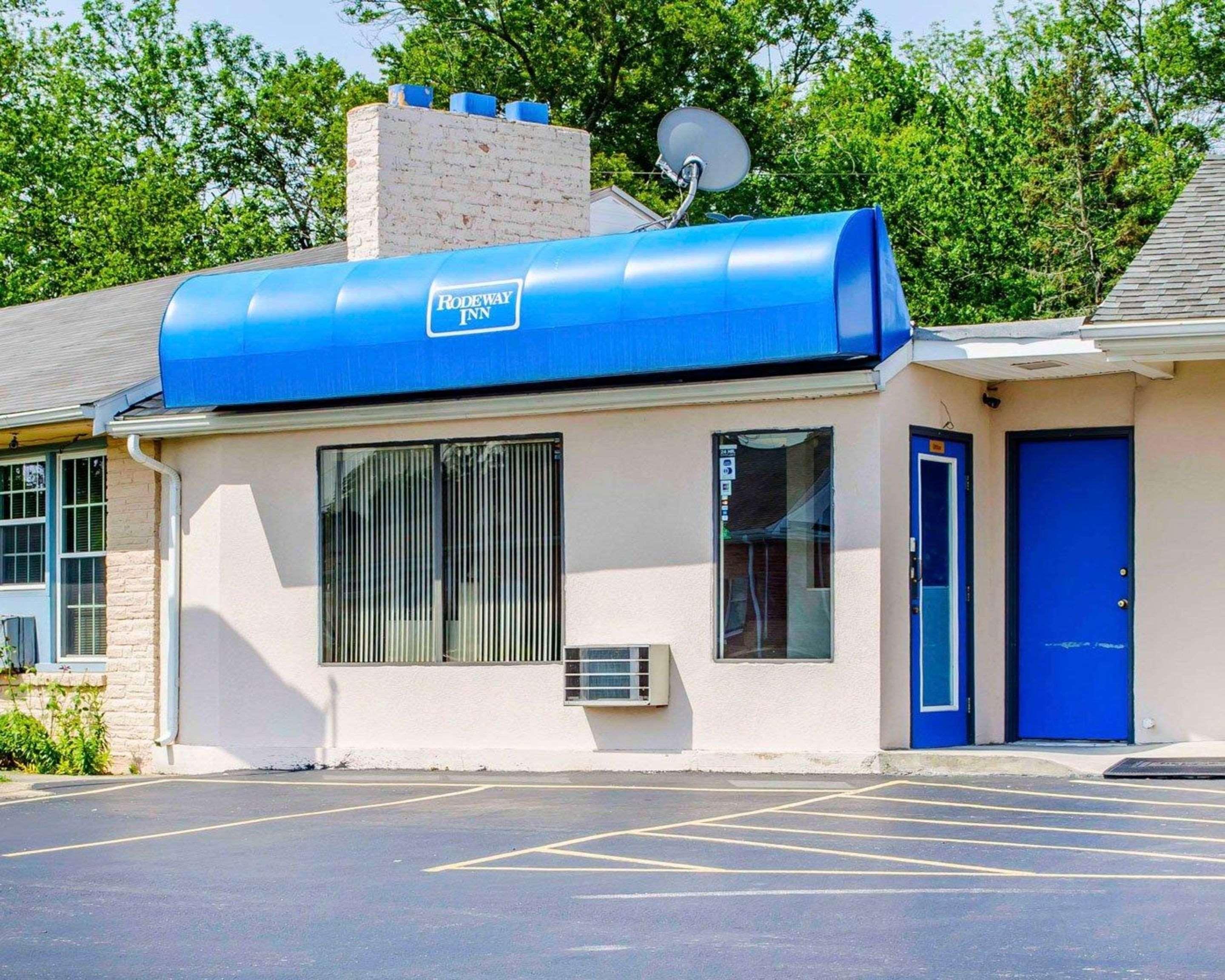 Rodeway Inn Dillsburg Bagian luar foto