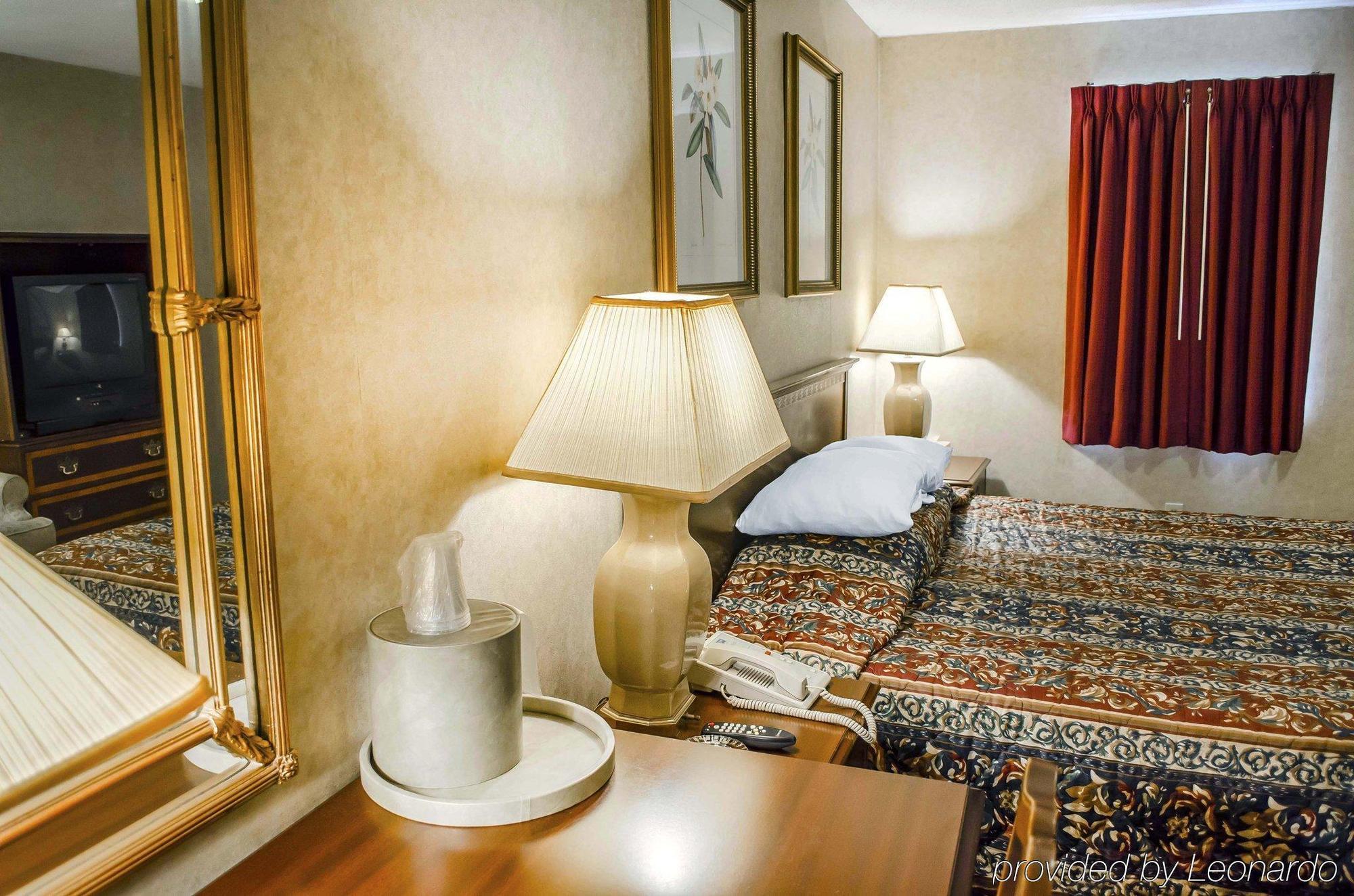 Rodeway Inn Dillsburg Bagian luar foto